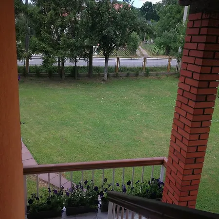 Apartment Airport Tuzla *